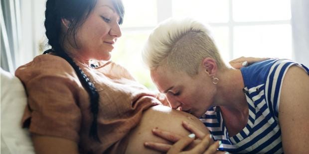 Pregnant mom lesbian