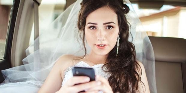 Bride Learns Fiance Cheating Before Wedding Benanavdesign