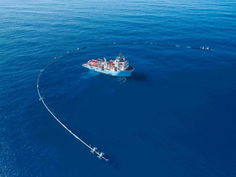 boat-ocean-cleanup.jpg