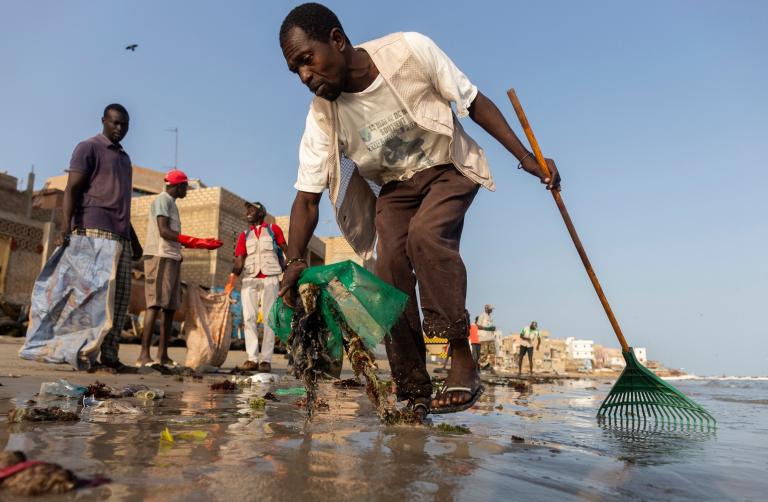 senegal-plastic-pollution.jpg