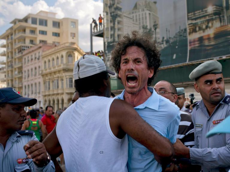 havana-pride-march.jpg