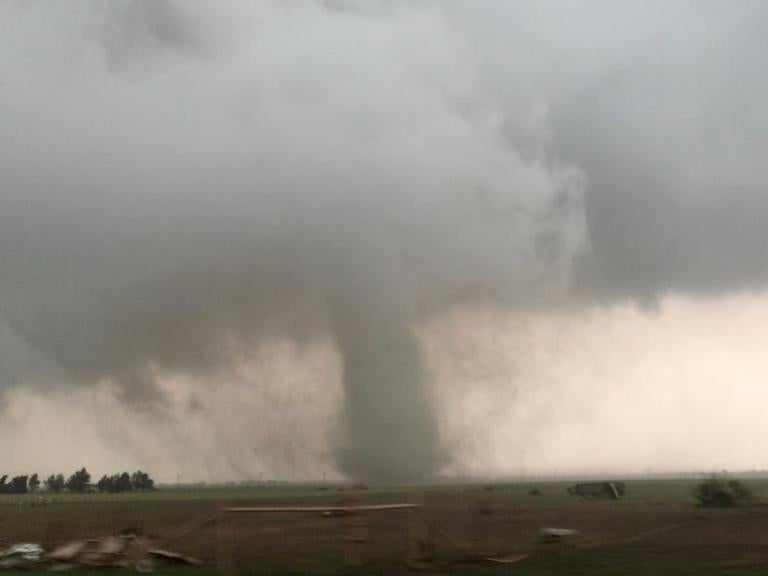 tornado-mangum-olkahoma.jpg