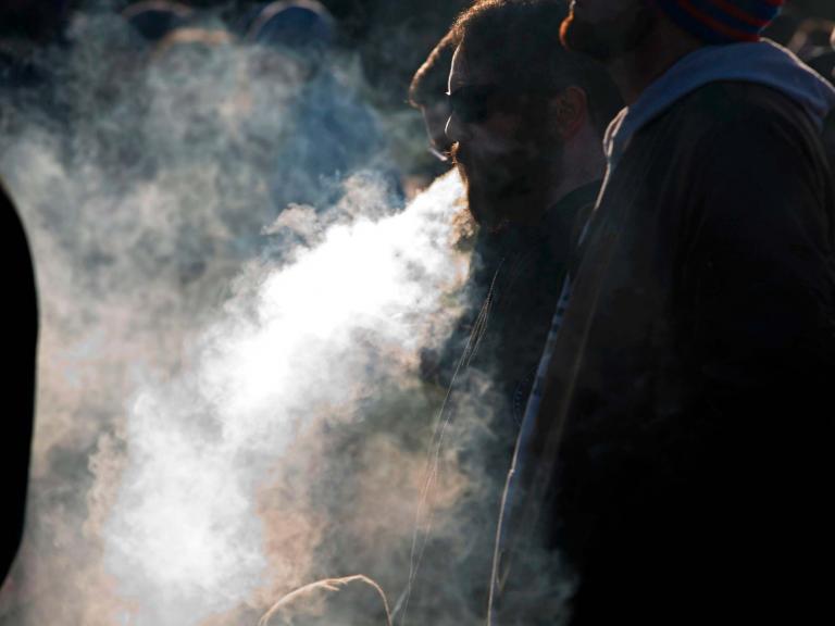 vaping.jpg