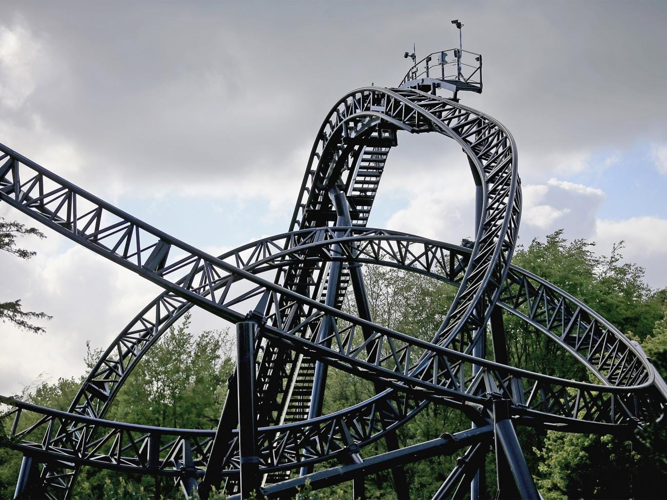 Alton Towers in the red after Smiler crash as Merlin Entertainments ...