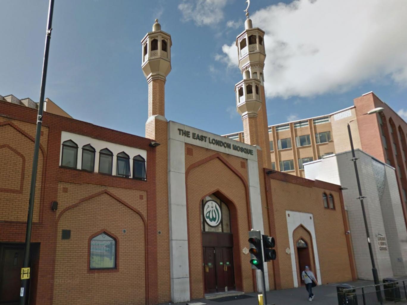 Thousands of Muslims donate 10 tonnes of food to help homeless Londoners at Christmas Eastlondonmosque2