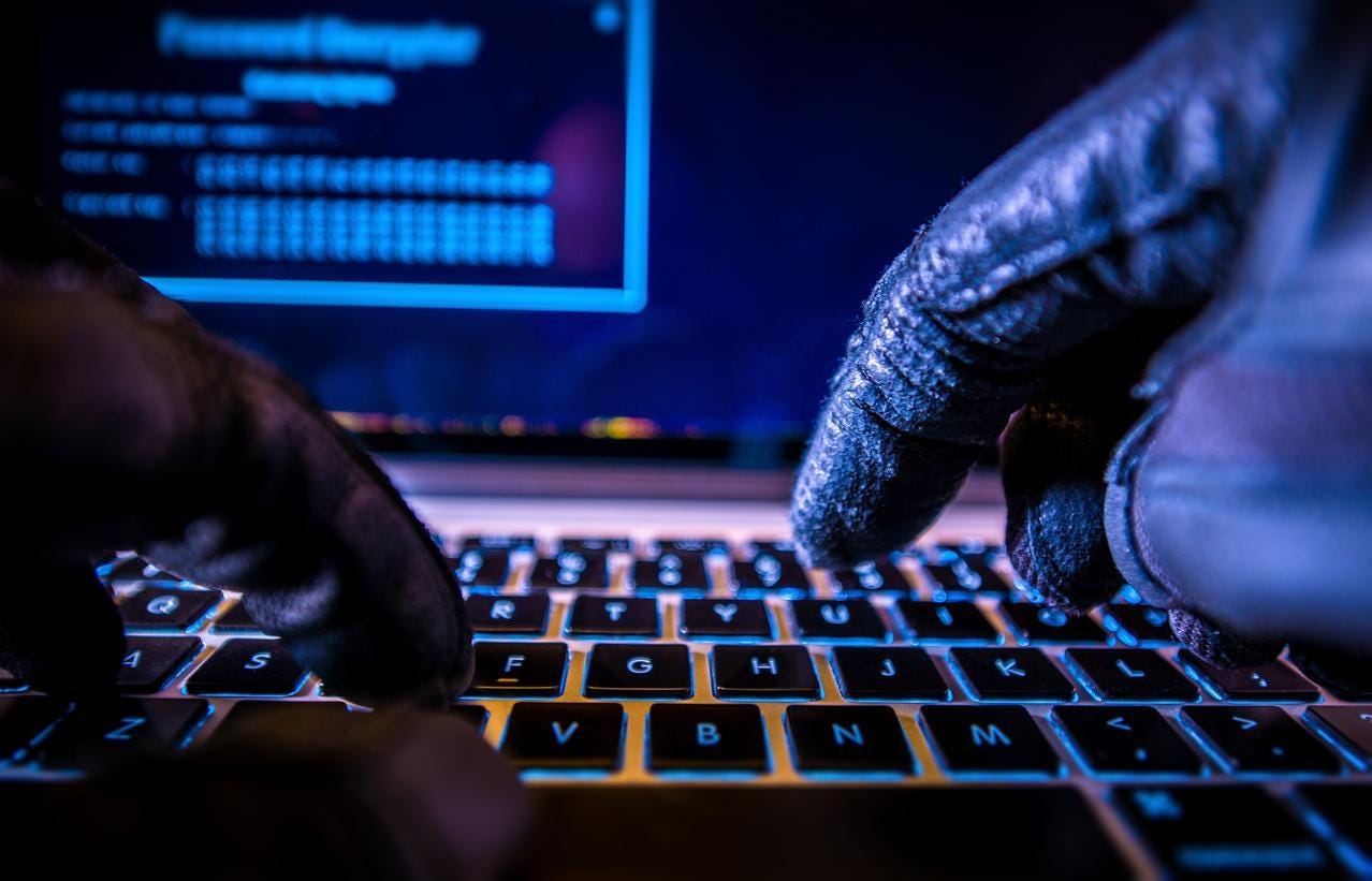 On the nature of co-fraud On the nature of co-fraud