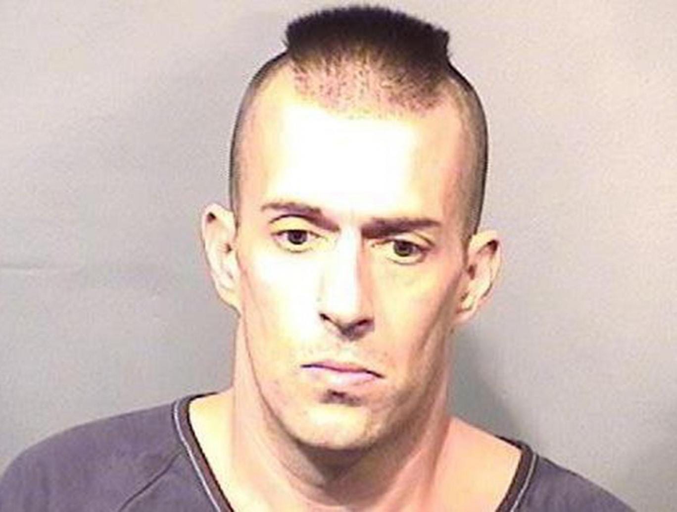 Potret Michael Wolfe