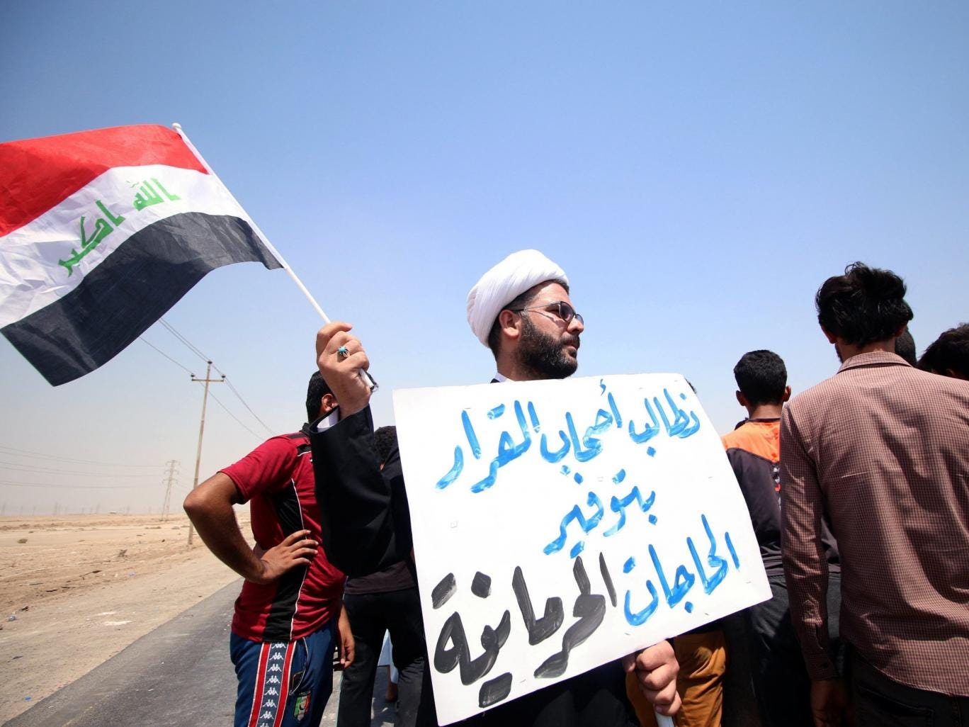 Iraq-oil-basra-protest.jpg