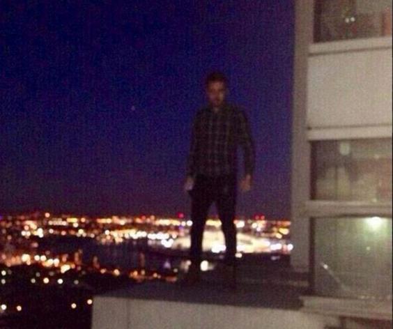 One Direction Star Liam Payne Apologises To Fans After Picture On ...