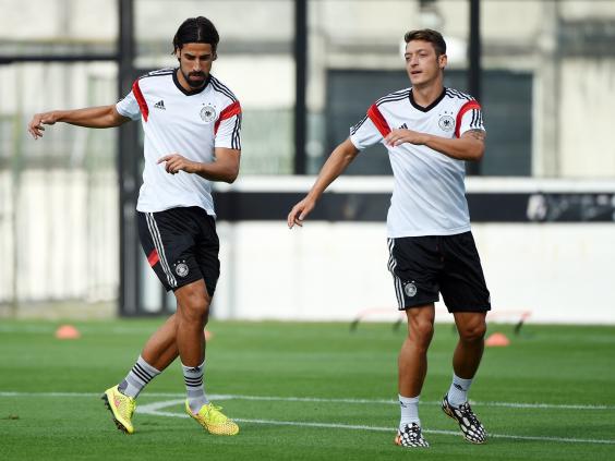 khedira-ozil.jpg khedira-ozil.jpg