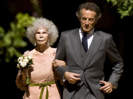 Duchess of Alba dead: Billionaire Spanish duchess who lived life by her ...