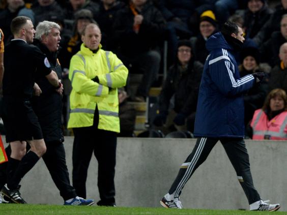 Steve-Bruce-Gus-Poyet-getty.jpg Steve-Bruce-Gus-Poyet-getty.jpg