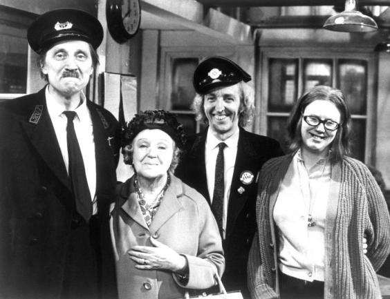 Stephen Lewis dead: Actor who played 'On The Buses' Blakely aged 88 ...