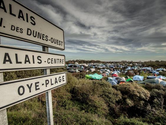 Calais-migrant-camp.jpg