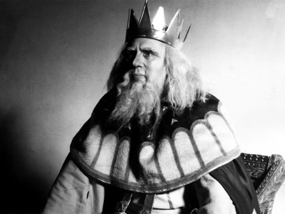 king lear family a medium King lear in historical context as its title suggests, king lear is a play about kingship, written during a period when the monarchy was of central importance, and the role of the monarch was under constant scrutiny and subject to endless theorization. king lear family a medium King lear in historical context as its title suggests, king lear is a play about kingship, written during a period when the monarchy was of central importance, and the role of the monarch was under constant scrutiny and subject to endless theorization.