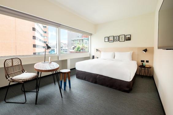 amba_room.jpg