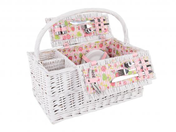 How do you find picnic baskets on sale?