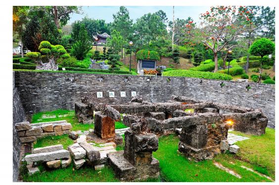 kowloon-walled-city-park-hong-kong.jpg