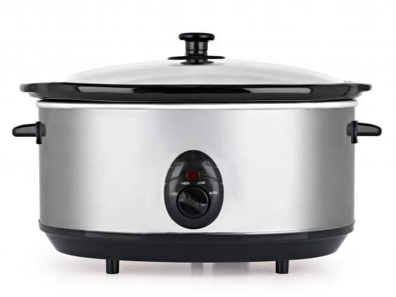 What are the benefits of small slow cookers?