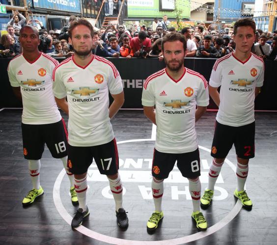Chelsea and Nike agree to long-term kit deal