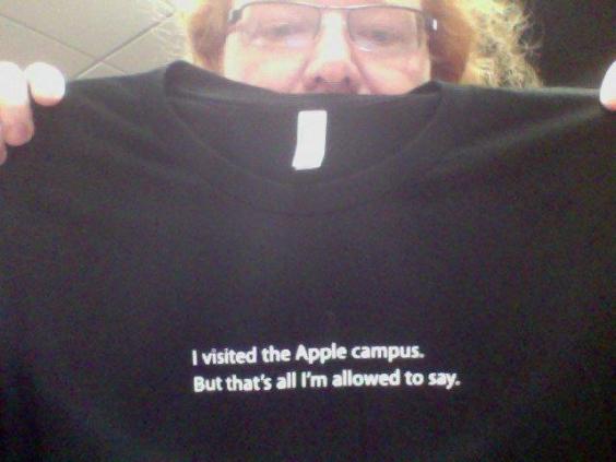 apple-tshirt.jpg