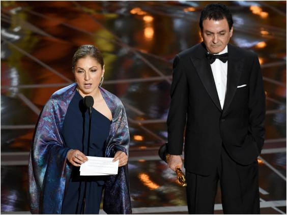 Oscars 2017: Iranian TV station crudely Photoshops clothes 