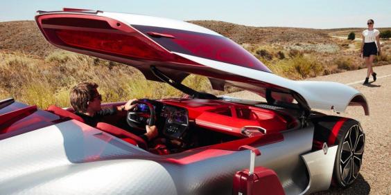 the-supercar-isnt-completely-impractical-though-in-fact-theres-a-storage-compartment-in-the-front-so-you-can-stow-your-luggage.jpg the-supercar-isnt-completely-impractical-though-in-fact-theres-a-storage-compartment-in-the-front-so-you-can-stow-your-luggage.jpg