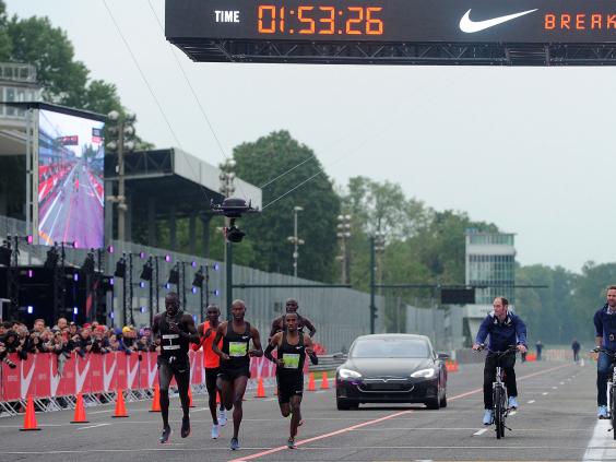 marathon record nike