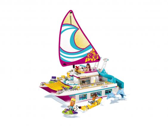 lego-friends-sunshine-catam.jpg