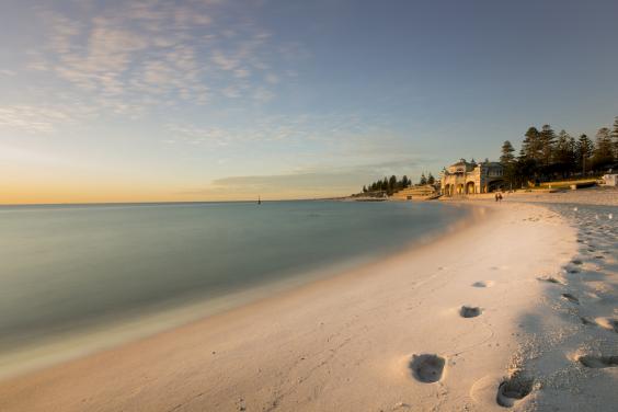 perth-cottesloe-beach.jpg