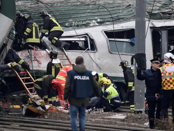 milan-train-crash-02.jpg