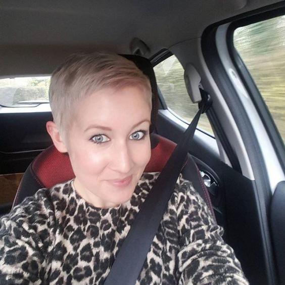 hayley-browning-breast-cancer-survivor.jpg