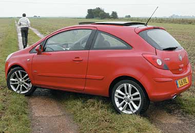 On wheels: Vauxhall Corsa 1.4SXi