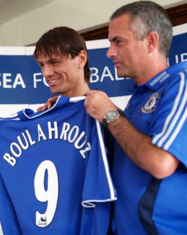 Boulahrouz arrives at Chelsea