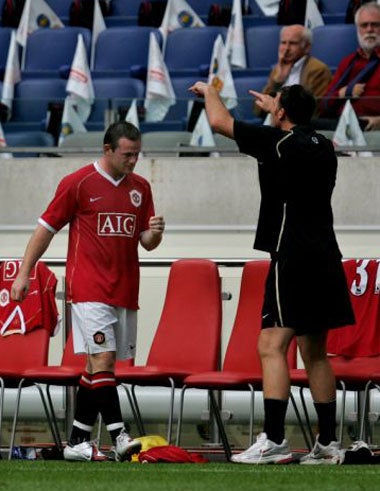 Rooney leaves the field in Amsterdam