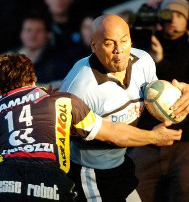 Jonah Lomu makes his home debut for Cardiff Blues