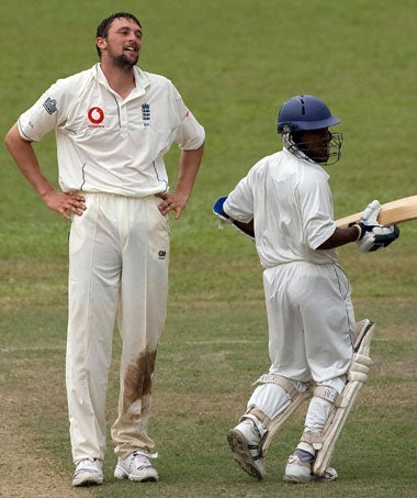 Harmison shows the strain in Colombo yesterday