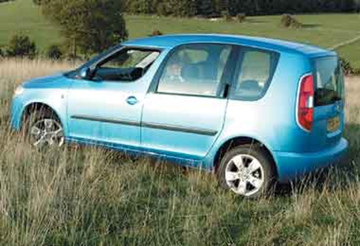 Blueprints > Cars > Skoda > Skoda Roomster (2007)