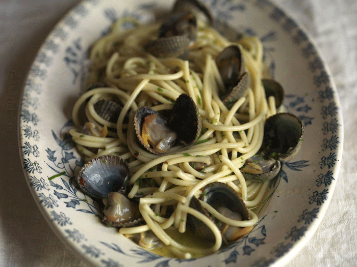 Spaghetti with cockles and three-cornered garlic © Jason Lowe