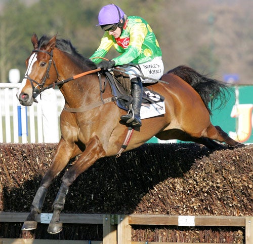Kauto Star on his way to victory in the Ascot Chase but he has a sprained fetlock