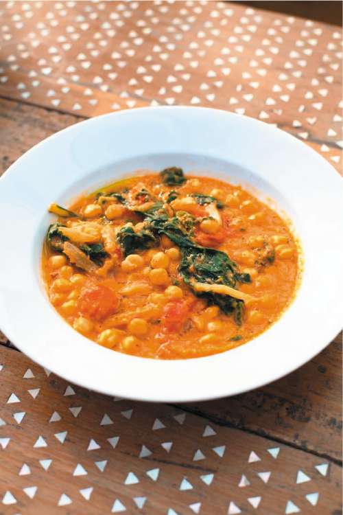 Skye's feast begins with zuppa di ceci © Lisa Barber