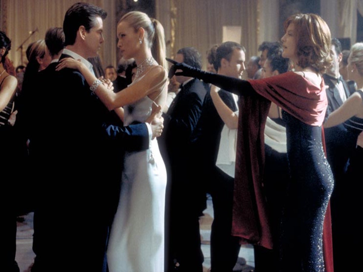 thomas crown affair sheer dress Couture Allure Vintage Fashion: Fashion in Film