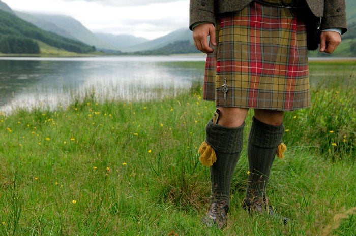 National dress of Scotland. Men's and ladies kilt - Nationalclothing.org