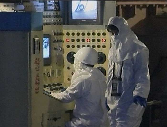 Yongbyon contains a fuel reprocessing facility producing uranium and plutonium