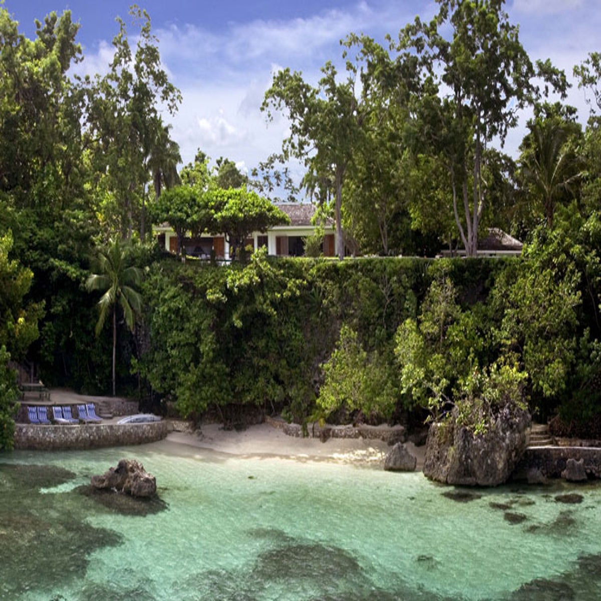 Lavish Goldeneye resort where Ian Fleming created James Bond