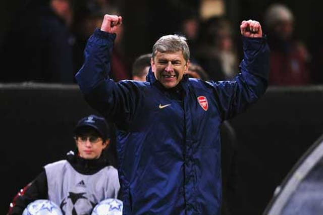 Arsène Wenger celebrates Arsenal's victory over Milan. 'I like Arsenal best,' says Marcello Lippi