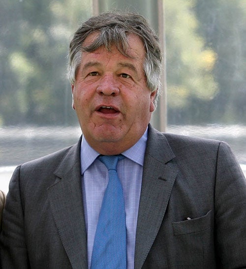 Sir Michael Stoute is in the process of preparing Confront for the 2,000 Guineas and Visit for the 1,000 Guineas