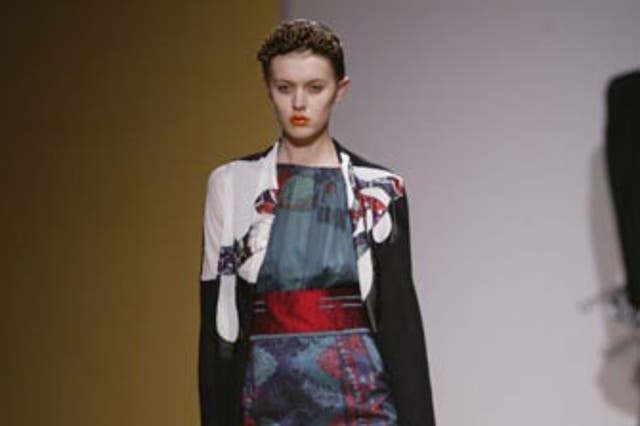 Nicole Xie from Central Saint showed prints that evoked traditional Chinese designs fused with Art Nouveau. © Catwalking.com
