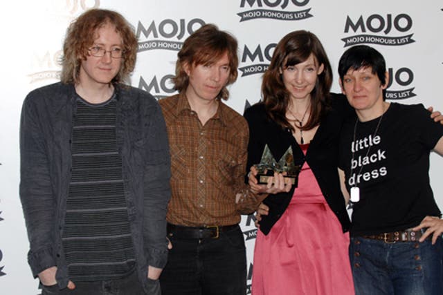 <p>My Bloody Valentine band members in 2008 </p>
