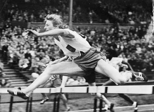 Blankers-Koen?competing in the hurdles at the 1948 London Games (Getty)